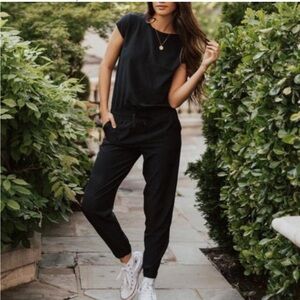 Albion Fit Jetsetter Capped Sleeve Jumpsuit Size X-Small